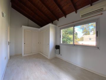 CASA VENTA 3 AMBIENTES VILLA UDAONDO DUPLEX