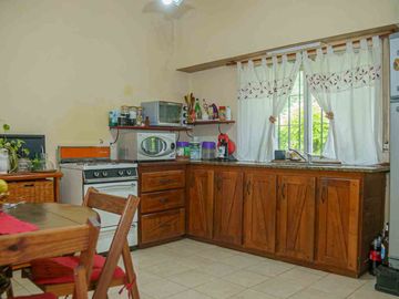Venta casa, Barrio La celia, Tristan Suarez Ezeiza