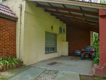Venta casa, Barrio La celia, Tristan Suarez Ezeiza