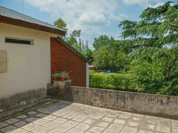 Venta casa, Barrio La celia, Tristan Suarez Ezeiza