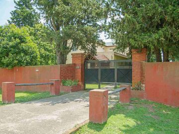 Venta casa, Barrio La celia, Tristan Suarez Ezeiza