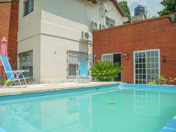 Venta casa, Barrio La celia, Tristan Suarez Ezeiza