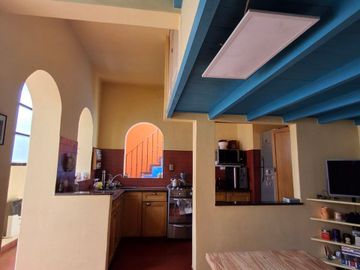 VENTA PH 4 AMB DE ESTILO , CON TERRAZA -  BARRACAS