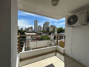 SE VENDE DEPTO 2 AMB. CON COCHERA - SAN CRISTOBAL