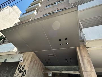 SE VENDE DEPTO 2 AMB. CON COCHERA - SAN CRISTOBAL