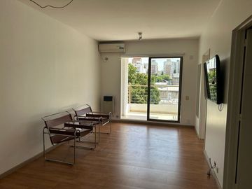 SE VENDE DEPTO 2 AMB. CON COCHERA - SAN CRISTOBAL