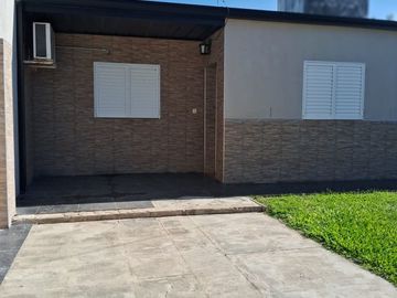 SE VENDE CASA EN LLAMBI CAMPBELL