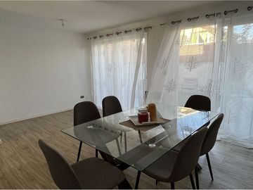 En venta Casa en Valle Grande, 3 pisos, Jardín.