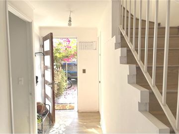 En venta Casa en Valle Grande, 3 pisos, Jardín.
