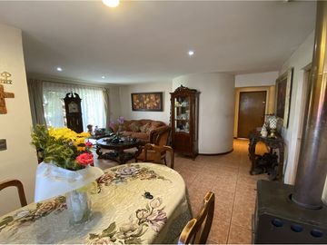 SE VENDE CASA EN VILLA INGLESA 3D + 2B + PISCINA