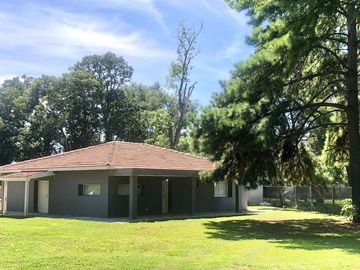 CASA EN VENTA 4 AMB LOMA VERDE ESCOBAR