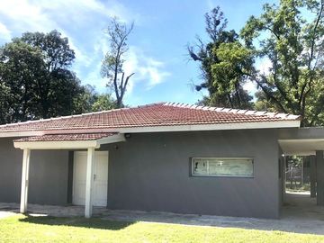 CASA EN VENTA 4 AMB LOMA VERDE ESCOBAR