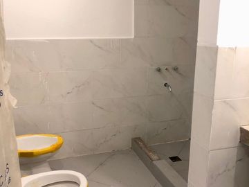 CASA EN VENTA 4 AMB LOMA VERDE ESCOBAR