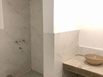 CASA EN VENTA 4 AMB LOMA VERDE ESCOBAR