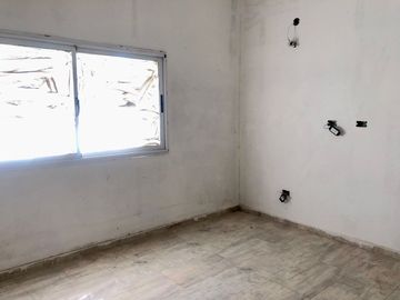 CASA EN VENTA 4 AMB LOMA VERDE ESCOBAR