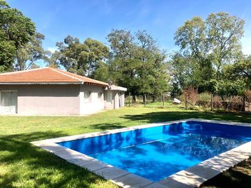 CASA EN VENTA 4 AMB LOMA VERDE ESCOBAR