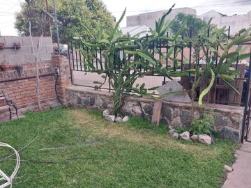SE VENDE CASA EN CRUZ DEL EJE