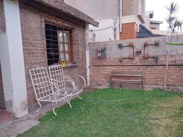 SE VENDE CASA EN CRUZ DEL EJE