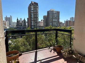 Depto CATEGORIA 3 DORM y BALCON FRENTE Plaza Roca