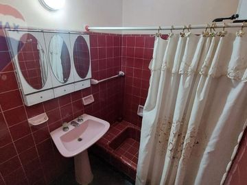 VENTA CHALET 3 AMB, COCHERA Y PATIO