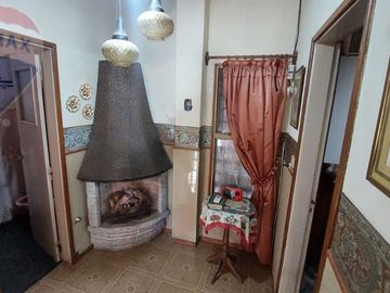 VENTA CHALET 3 AMB, COCHERA Y PATIO