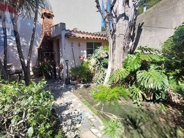 VENTA CHALET 3 AMB, COCHERA Y PATIO