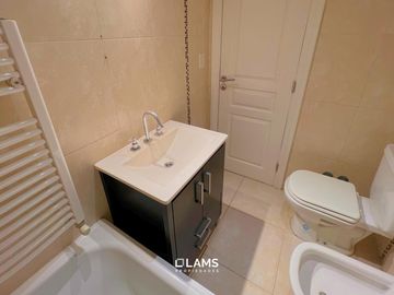 Departamento 3 ambientes en Venta - Zona Plaza Mitre