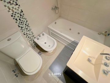 Departamento 3 ambientes en Venta - Zona Plaza Mitre