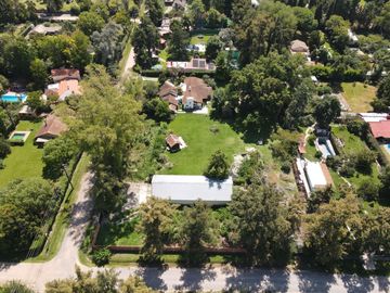 Casa en venta - 8 Dormitorios 4 Baños - La Lonja