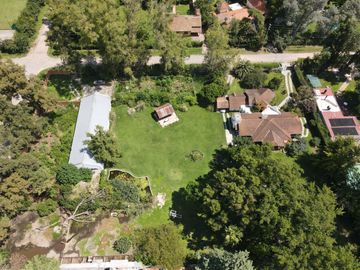 Casa en venta - 8 Dormitorios 4 Baños - La Lonja
