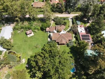 Casa en venta - 8 Dormitorios 4 Baños - La Lonja