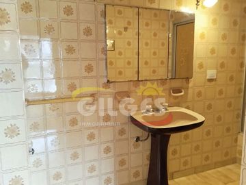 Venta de Casa 5 Amb. en Ramos Mejia  Ideal Vivienda o Uso Comercial