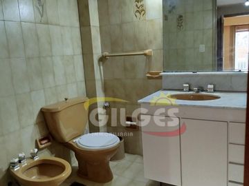 Venta de Casa 5 Amb. en Ramos Mejia  Ideal Vivienda o Uso Comercial