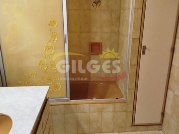 Venta de Casa 5 Amb. en Ramos Mejia  Ideal Vivienda o Uso Comercial