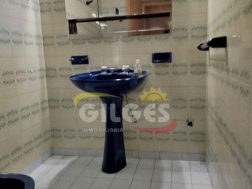 Venta de Casa 5 Amb. en Ramos Mejia  Ideal Vivienda o Uso Comercial