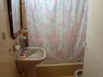PH en venta - 2 Dormitorios 1 Baño - San Isidro