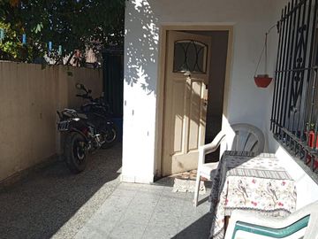 PH en venta - 2 Dormitorios 1 Baño - San Isidro