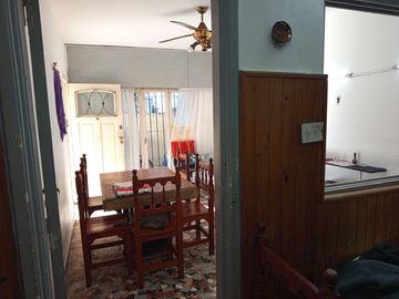 PH en venta - 2 Dormitorios 1 Baño - San Isidro