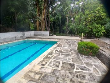 Gran finca en Bonda: 6,7 Has con lago, quebrada y piscina G-18