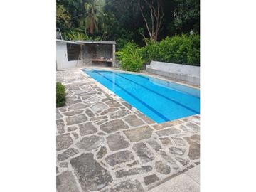 Gran finca en Bonda: 6,7 Has con lago, quebrada y piscina G-18