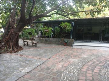 Gran finca en Bonda: 6,7 Has con lago, quebrada y piscina G-18