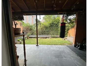 Casa Unifamiliar en venta en Loma Del Escobero Envigado