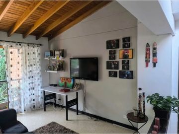 Casa Unifamiliar en venta en Loma Del Escobero Envigado