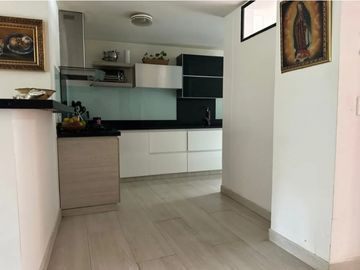 Casa Unifamiliar en venta en Loma Del Escobero Envigado