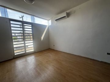 CASA EN VENTA EN EL REFUGIO SEC 2- SAN NICOLAS