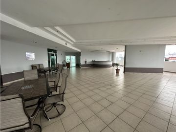 Se VENDE Penthouse en PH Highland View con 50% descuento