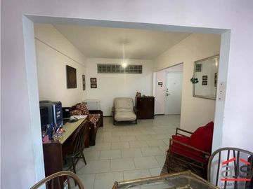 Venta departamento de dos ambientes a la calle!!!!