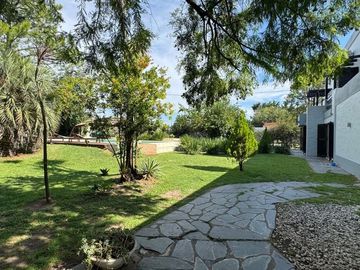 VENTA CASA QUINTA FRAN.ALVAREZ LOTE 1500