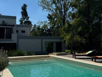 VENTA CASA QUINTA FRAN.ALVAREZ LOTE 1500