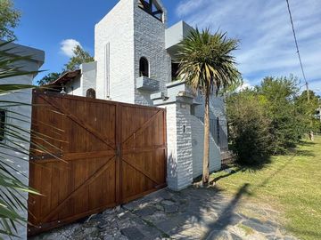 VENTA CASA QUINTA FRAN.ALVAREZ LOTE 1500